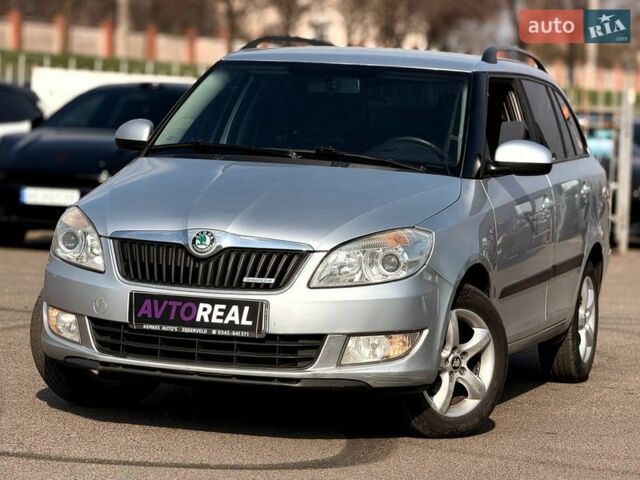 Серый Шкода Фабия, объемом двигателя 1.2 л и пробегом 238 тыс. км за 4900 $, фото 1 на Automoto.ua