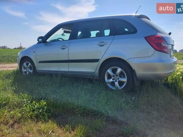 Сірий Шкода Фабія, об'ємом двигуна 1.2 л та пробігом 115 тис. км за 6700 $, фото 1 на Automoto.ua