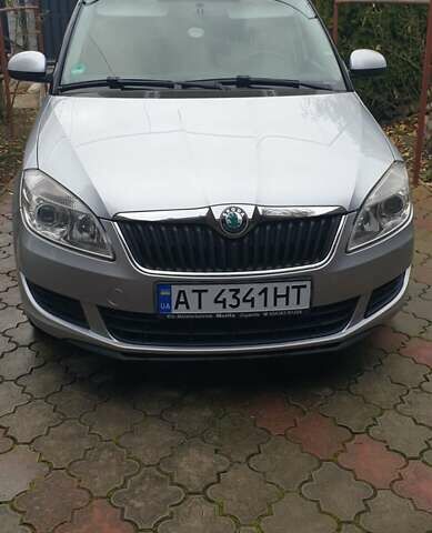 Серый Шкода Фабия, объемом двигателя 1.6 л и пробегом 205 тыс. км за 6650 $, фото 1 на Automoto.ua