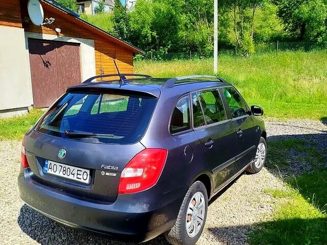 Сірий Шкода Фабія, об'ємом двигуна 1.2 л та пробігом 325 тис. км за 5000 $, фото 1 на Automoto.ua