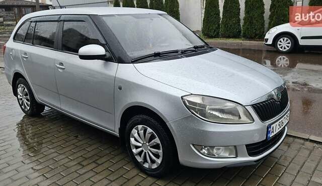 Серый Шкода Фабия, объемом двигателя 1.2 л и пробегом 195 тыс. км за 4900 $, фото 1 на Automoto.ua