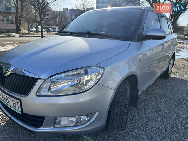 Серый Шкода Фабия, объемом двигателя 1.4 л и пробегом 152 тыс. км за 7400 $, фото 1 на Automoto.ua