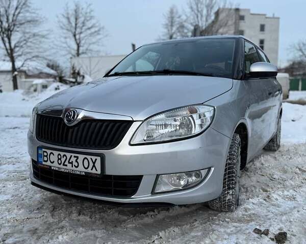 Серый Шкода Фабия, объемом двигателя 1.6 л и пробегом 270 тыс. км за 5600 $, фото 1 на Automoto.ua