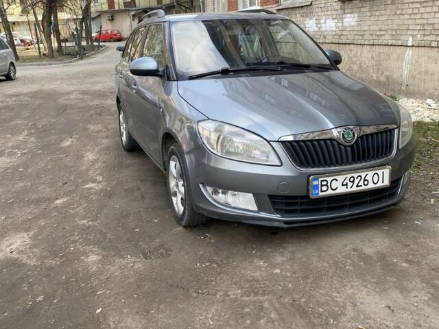 Сірий Шкода Фабія, об'ємом двигуна 1.2 л та пробігом 224 тис. км за 4800 $, фото 1 на Automoto.ua