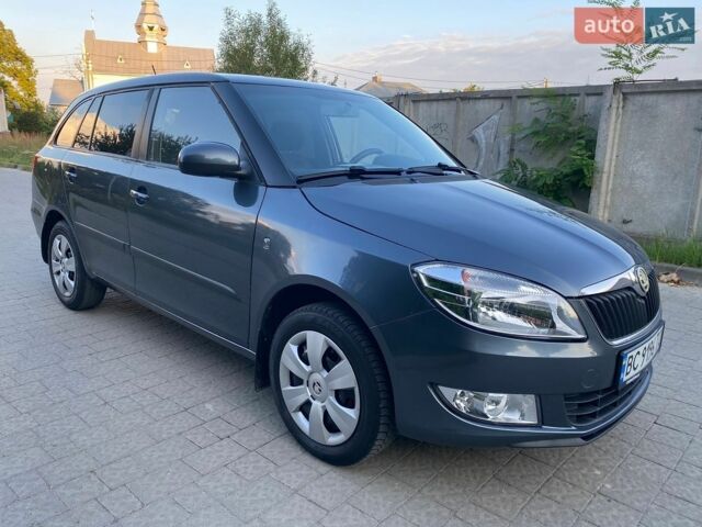 Сірий Шкода Фабія, об'ємом двигуна 1.39 л та пробігом 279 тис. км за 4850 $, фото 1 на Automoto.ua