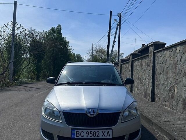 Сірий Шкода Фабія, об'ємом двигуна 1.6 л та пробігом 243 тис. км за 5200 $, фото 1 на Automoto.ua