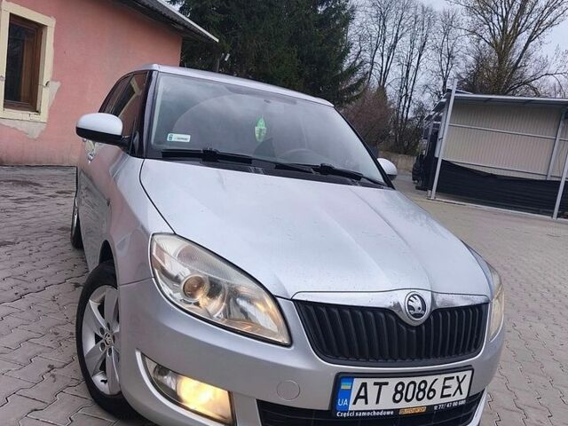 Сірий Шкода Фабія, об'ємом двигуна 1.6 л та пробігом 240 тис. км за 6000 $, фото 1 на Automoto.ua