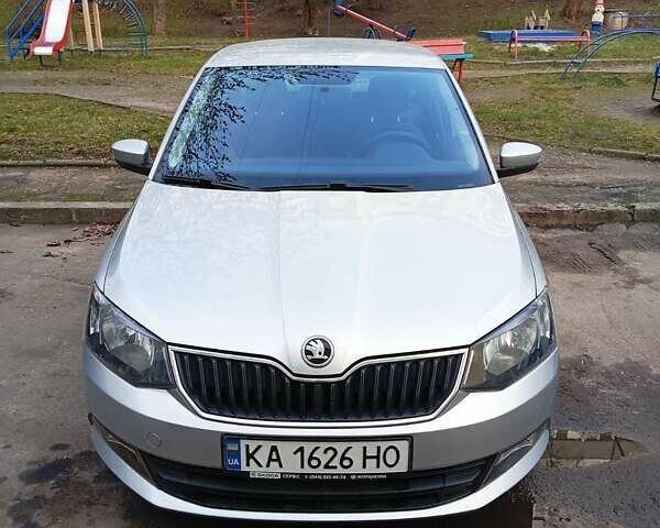 Серый Шкода Фабия, объемом двигателя 1.2 л и пробегом 74 тыс. км за 7500 $, фото 1 на Automoto.ua