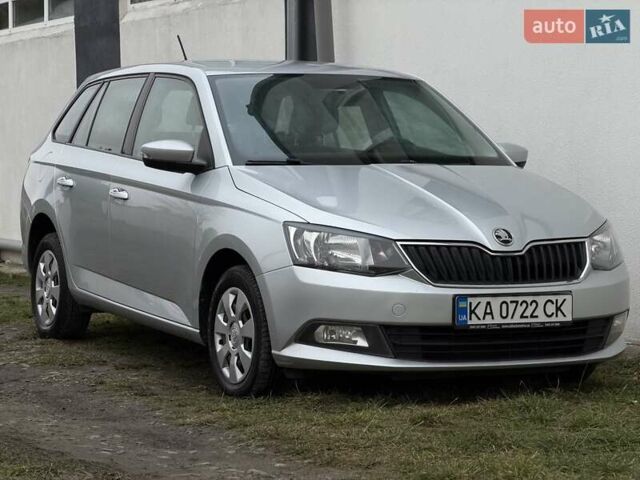 Сірий Шкода Фабія, об'ємом двигуна 1.2 л та пробігом 148 тис. км за 7800 $, фото 1 на Automoto.ua
