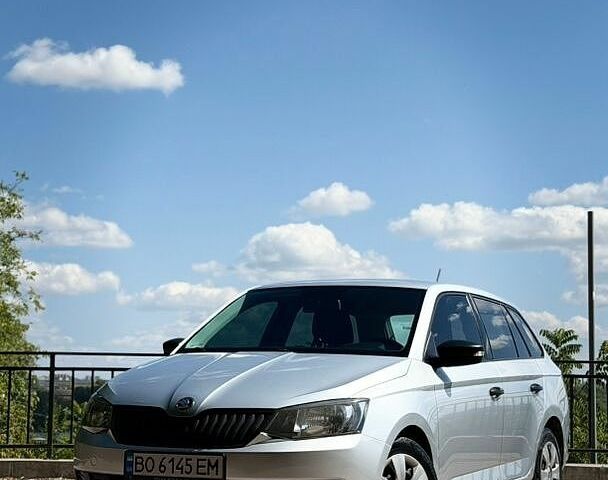 Сірий Шкода Фабія, об'ємом двигуна 1.4 л та пробігом 231 тис. км за 8000 $, фото 1 на Automoto.ua