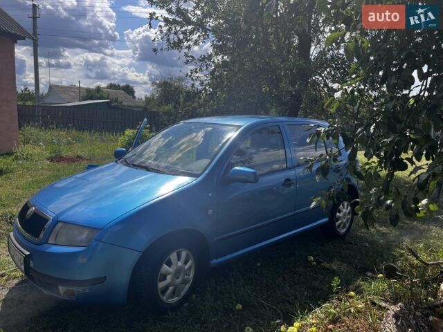 Синий Шкода Фабия, объемом двигателя 1.4 л и пробегом 214 тыс. км за 3800 $, фото 1 на Automoto.ua