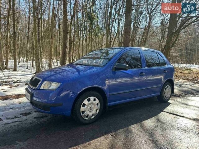 Синий Шкода Фабия, объемом двигателя 1.4 л и пробегом 249 тыс. км за 3150 $, фото 1 на Automoto.ua