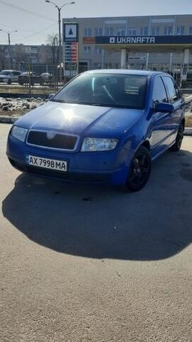 Синий Шкода Фабия, объемом двигателя 1.4 л и пробегом 280 тыс. км за 2300 $, фото 1 на Automoto.ua