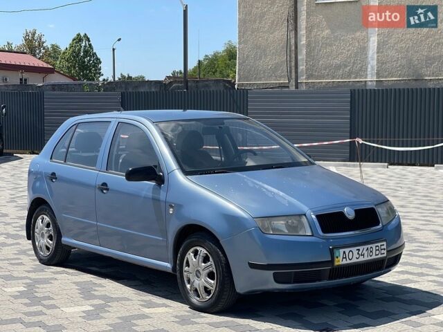 Синий Шкода Фабия, объемом двигателя 1.4 л и пробегом 269 тыс. км за 2750 $, фото 1 на Automoto.ua