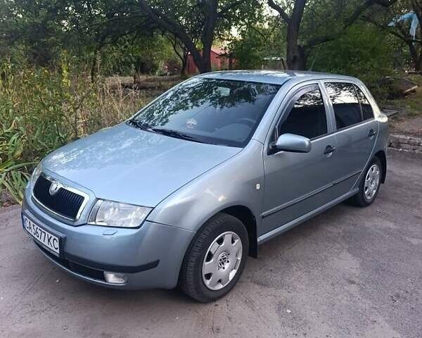 Синий Шкода Фабия, объемом двигателя 1.4 л и пробегом 263 тыс. км за 3800 $, фото 1 на Automoto.ua