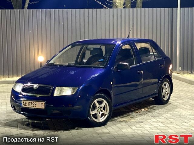 Синий Шкода Фабия, объемом двигателя 1.4 л и пробегом 250 тыс. км за 3200 $, фото 1 на Automoto.ua
