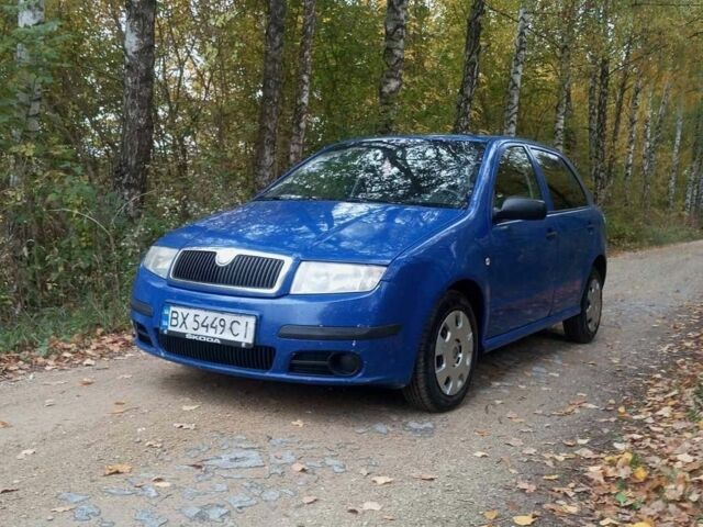 Синий Шкода Фабия, объемом двигателя 1.2 л и пробегом 260 тыс. км за 2500 $, фото 1 на Automoto.ua