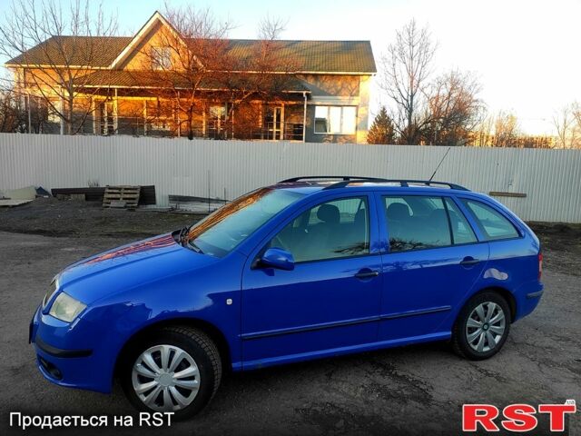 Синій Шкода Фабія, об'ємом двигуна 1.4 л та пробігом 292 тис. км за 3900 $, фото 1 на Automoto.ua