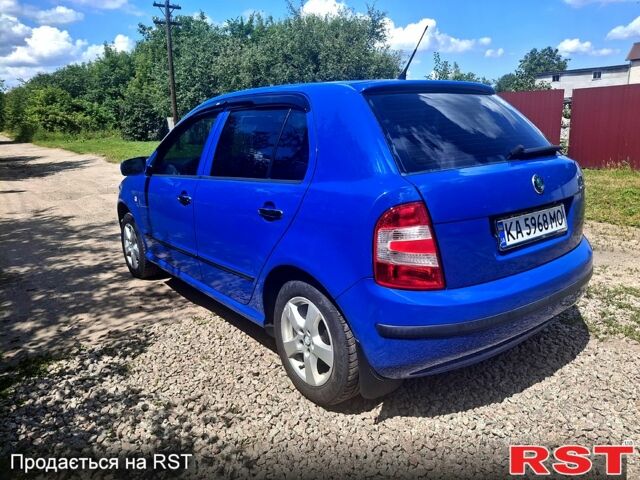 Синій Шкода Фабія, об'ємом двигуна 1.4 л та пробігом 320 тис. км за 5100 $, фото 1 на Automoto.ua