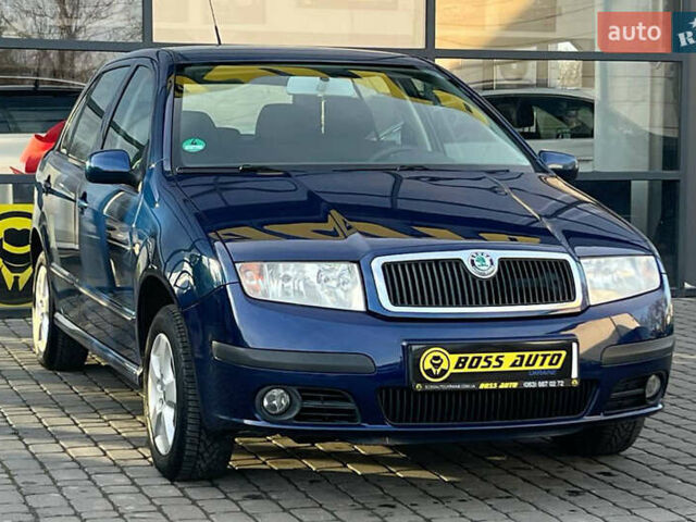 Синий Шкода Фабия, объемом двигателя 1.39 л и пробегом 244 тыс. км за 4600 $, фото 1 на Automoto.ua