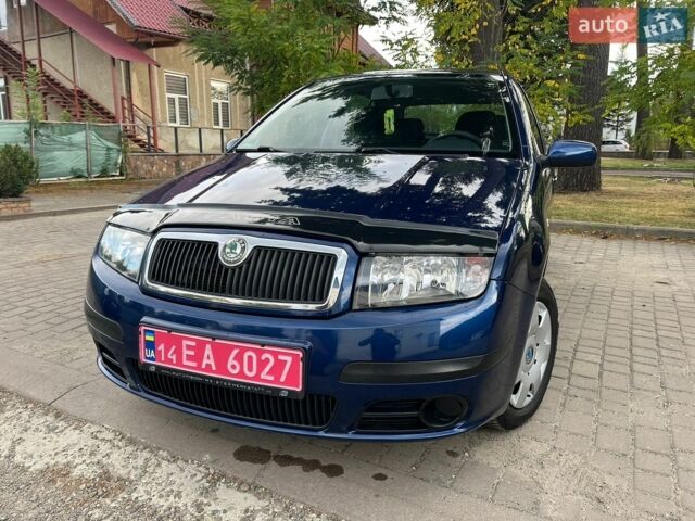 Синий Шкода Фабия, объемом двигателя 1.39 л и пробегом 132 тыс. км за 4250 $, фото 1 на Automoto.ua