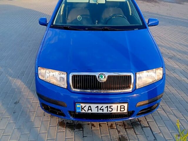 Синій Шкода Фабія, об'ємом двигуна 1.4 л та пробігом 230 тис. км за 3200 $, фото 1 на Automoto.ua