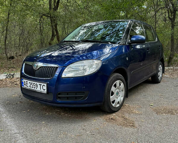 Синій Шкода Фабія, об'ємом двигуна 1.39 л та пробігом 329 тис. км за 4600 $, фото 1 на Automoto.ua