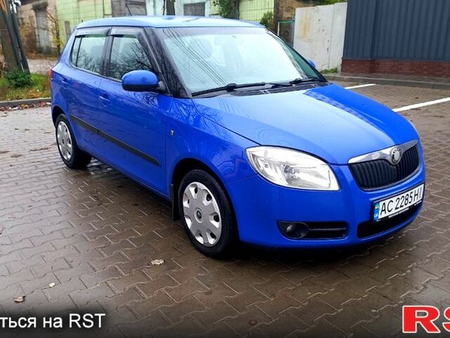 Синий Шкода Фабия, объемом двигателя 1.2 л и пробегом 252 тыс. км за 4500 $, фото 1 на Automoto.ua