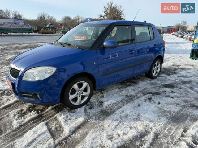 Синий Шкода Фабия, объемом двигателя 1.6 л и пробегом 206 тыс. км за 7000 $, фото 1 на Automoto.ua