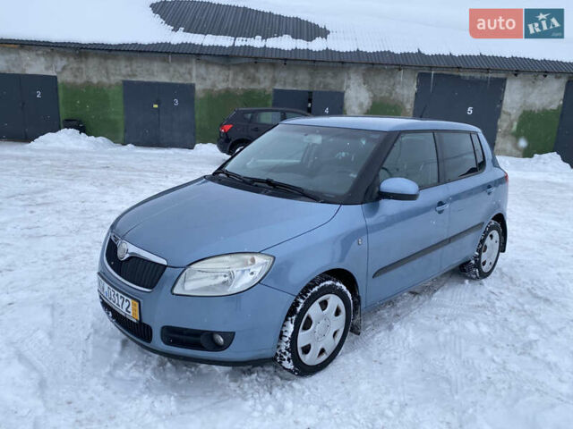 Синій Шкода Фабія, об'ємом двигуна 1.4 л та пробігом 178 тис. км за 4450 $, фото 1 на Automoto.ua