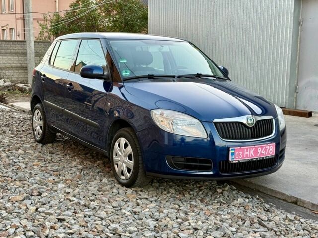 Синий Шкода Фабия, объемом двигателя 1.6 л и пробегом 173 тыс. км за 6200 $, фото 1 на Automoto.ua