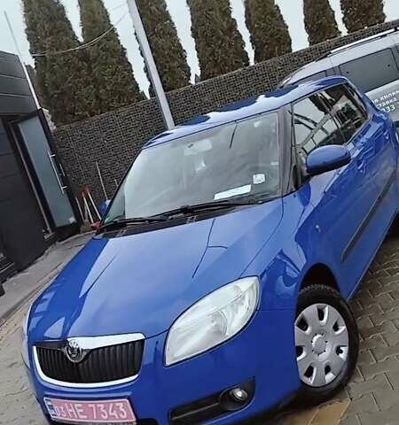 Синій Шкода Фабія, об'ємом двигуна 1.4 л та пробігом 230 тис. км за 5500 $, фото 1 на Automoto.ua