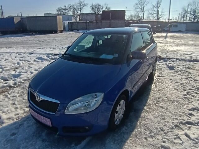 Синий Шкода Фабия, объемом двигателя 1.4 л и пробегом 230 тыс. км за 5400 $, фото 1 на Automoto.ua