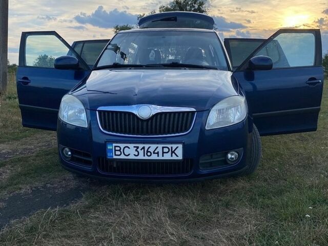 Синій Шкода Фабія, об'ємом двигуна 1.2 л та пробігом 275 тис. км за 5100 $, фото 1 на Automoto.ua