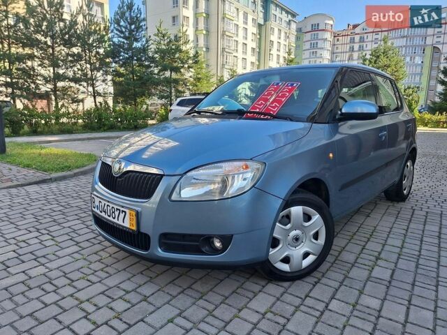 Синій Шкода Фабія, об'ємом двигуна 1.4 л та пробігом 176 тис. км за 5350 $, фото 1 на Automoto.ua