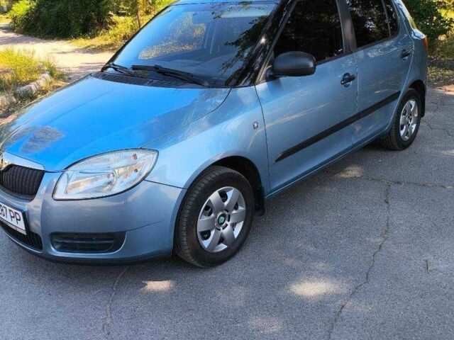 Синий Шкода Фабия, объемом двигателя 1.2 л и пробегом 99 тыс. км за 4700 $, фото 1 на Automoto.ua