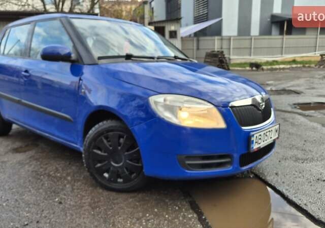 Синий Шкода Фабия, объемом двигателя 1.2 л и пробегом 226 тыс. км за 2699 $, фото 1 на Automoto.ua