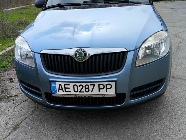 Синий Шкода Фабия, объемом двигателя 1.2 л и пробегом 99 тыс. км за 5000 $, фото 1 на Automoto.ua