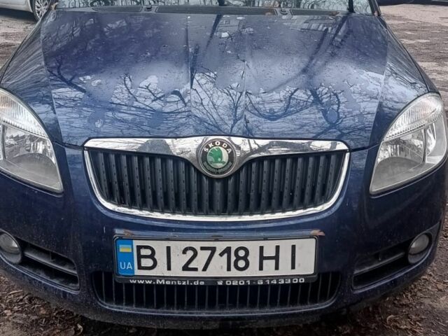 Синий Шкода Фабия, объемом двигателя 1.2 л и пробегом 220 тыс. км за 5000 $, фото 1 на Automoto.ua