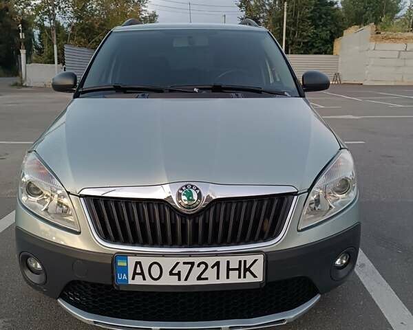 Синий Шкода Фабия, объемом двигателя 1.2 л и пробегом 203 тыс. км за 7300 $, фото 1 на Automoto.ua