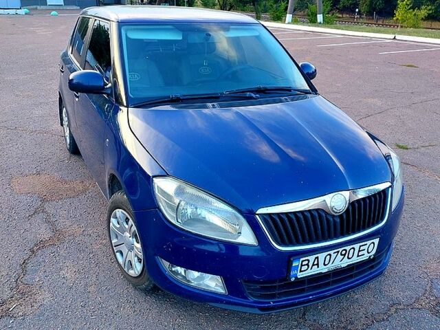 Синій Шкода Фабія, об'ємом двигуна 1.4 л та пробігом 260 тис. км за 4355 $, фото 1 на Automoto.ua