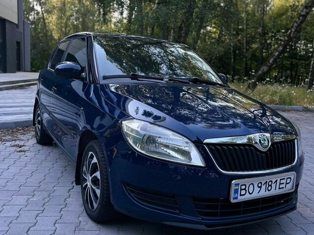 Синий Шкода Фабия, объемом двигателя 1.6 л и пробегом 203 тыс. км за 5200 $, фото 1 на Automoto.ua
