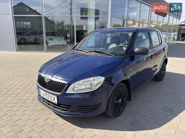 Синий Шкода Фабия, объемом двигателя 1.6 л и пробегом 285 тыс. км за 4700 $, фото 1 на Automoto.ua
