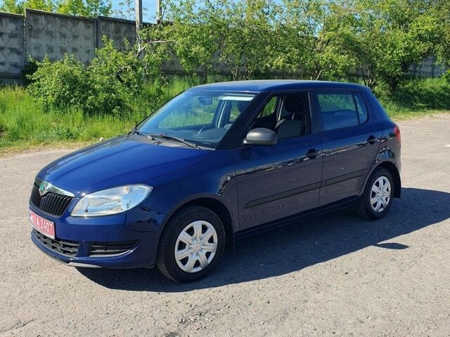 Синій Шкода Фабія, об'ємом двигуна 1.2 л та пробігом 180 тис. км за 4500 $, фото 1 на Automoto.ua