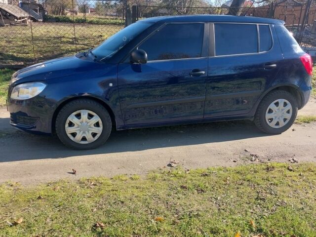 Синій Шкода Фабія, об'ємом двигуна 1.2 л та пробігом 15 тис. км за 4650 $, фото 1 на Automoto.ua