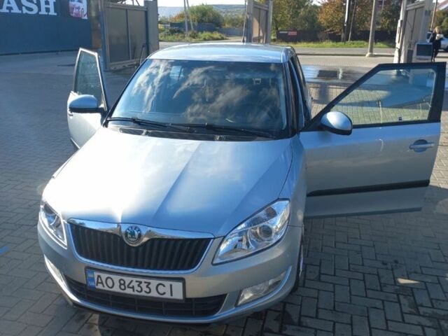 Синий Шкода Фабия, объемом двигателя 1.2 л и пробегом 3 тыс. км за 5600 $, фото 1 на Automoto.ua