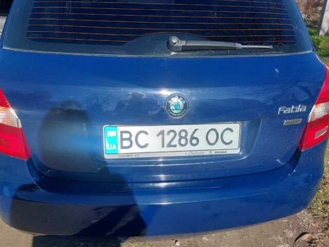 Синий Шкода Фабия, объемом двигателя 0 л и пробегом 149 тыс. км за 4250 $, фото 1 на Automoto.ua