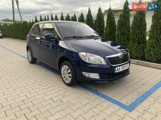 Синий Шкода Фабия, объемом двигателя 1.39 л и пробегом 186 тыс. км за 6200 $, фото 1 на Automoto.ua