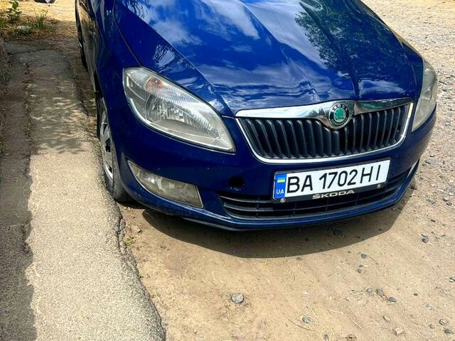 Синий Шкода Фабия, объемом двигателя 1.4 л и пробегом 288 тыс. км за 6200 $, фото 1 на Automoto.ua