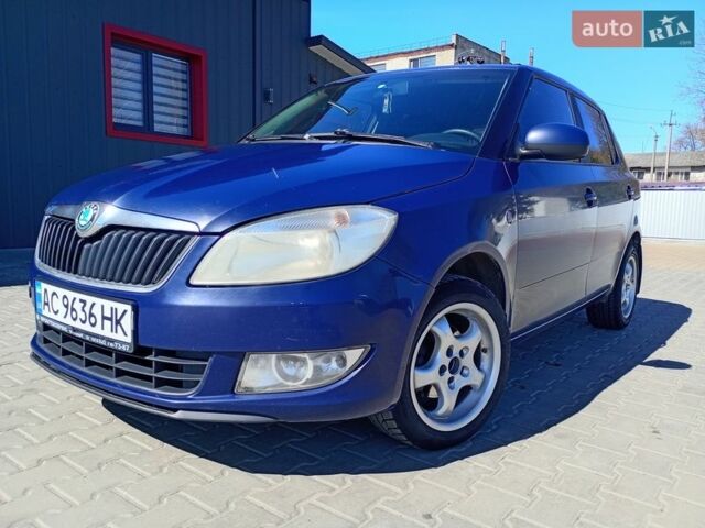 Синий Шкода Фабия, объемом двигателя 1.39 л и пробегом 575 тыс. км за 3900 $, фото 1 на Automoto.ua